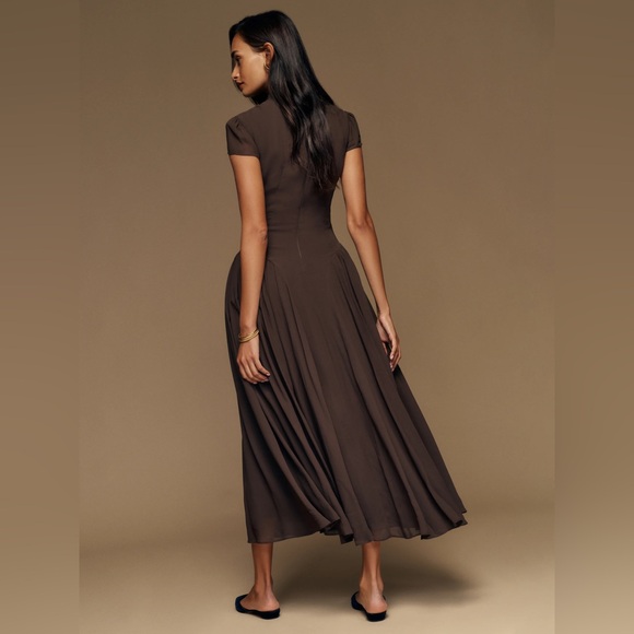 NEW Reformation Maven Midi Dress Full Skirt in Mole Brown | size 6 - Picture 3 of 13
